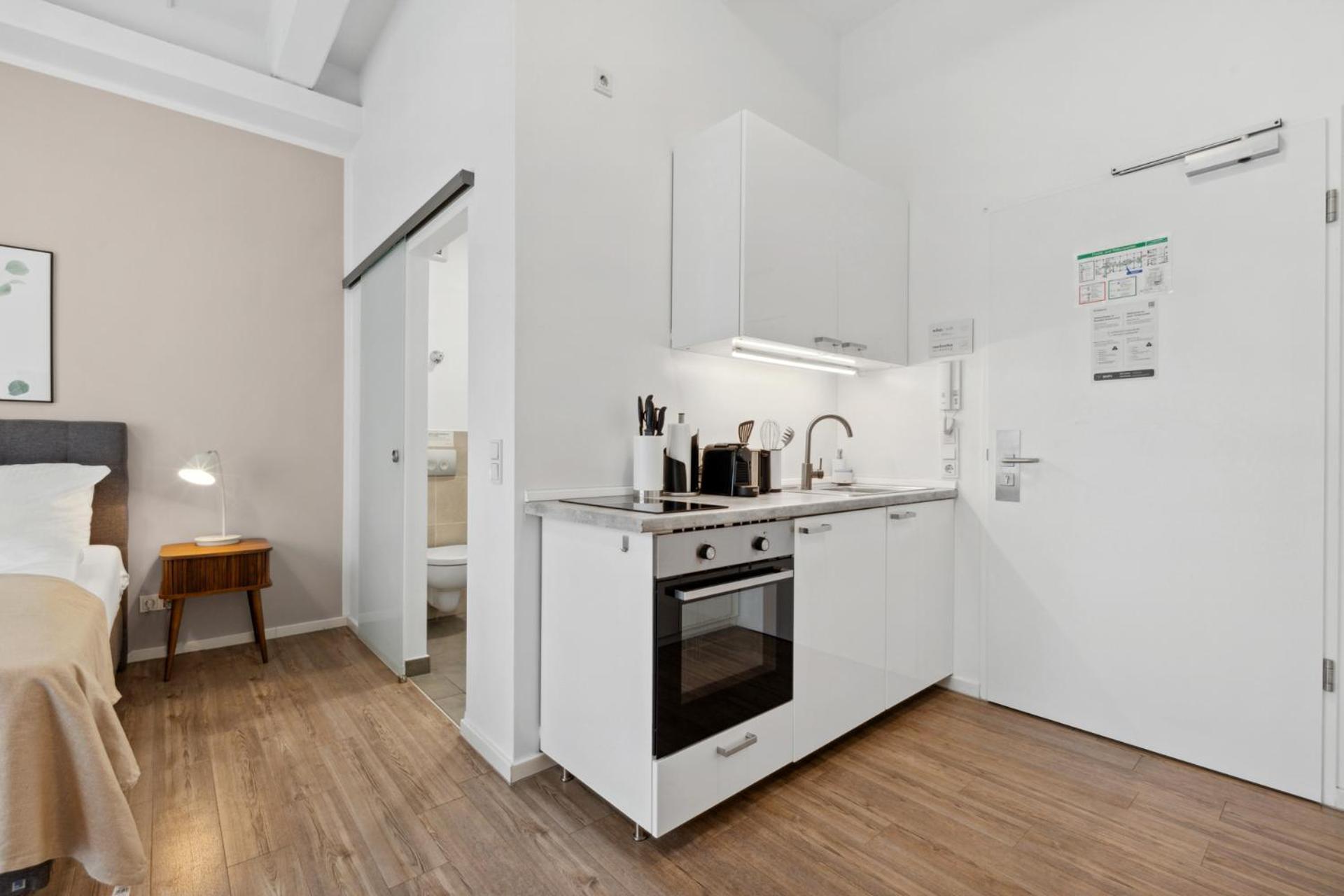 Limehome Munich Fritz-Erler Str Oda fotoğraf
