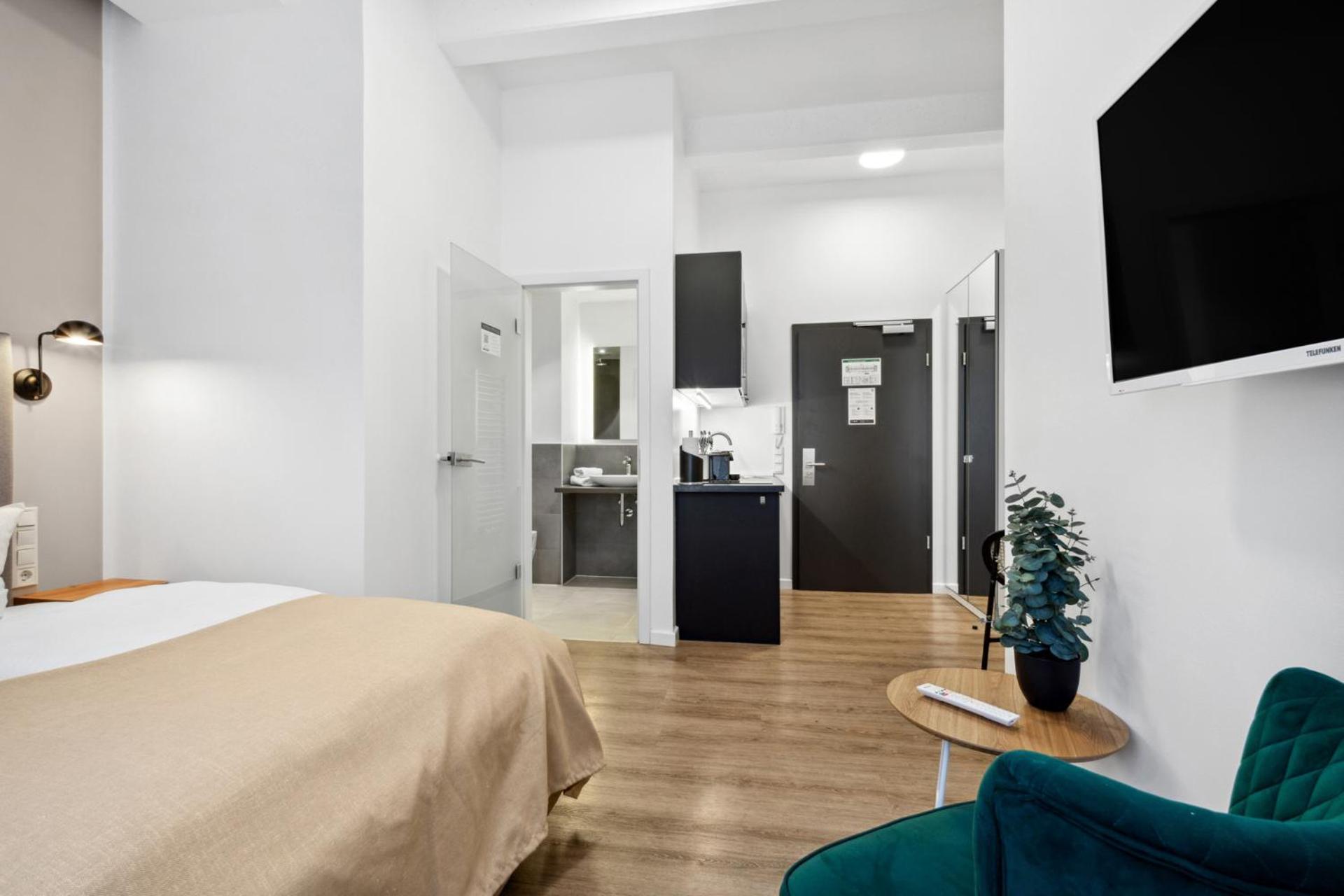 Limehome Munich Fritz-Erler Str Oda fotoğraf