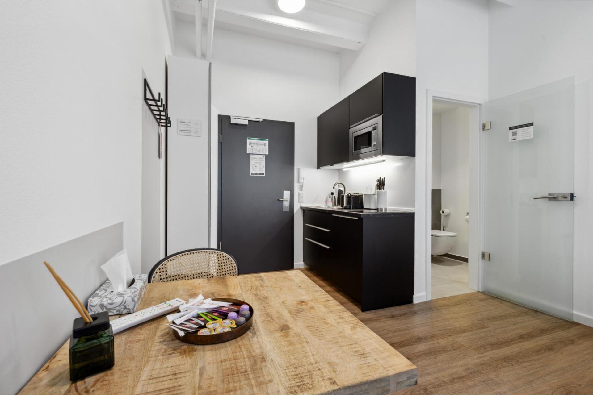 Limehome Munich Fritz-Erler Str Oda fotoğraf